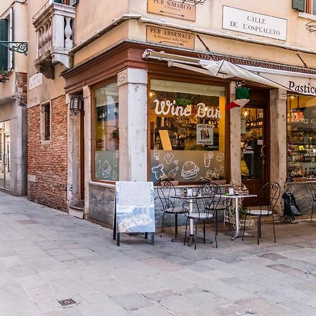 Doge'S Pantheon & St.Mark School In Hidden Venedig Exterior foto