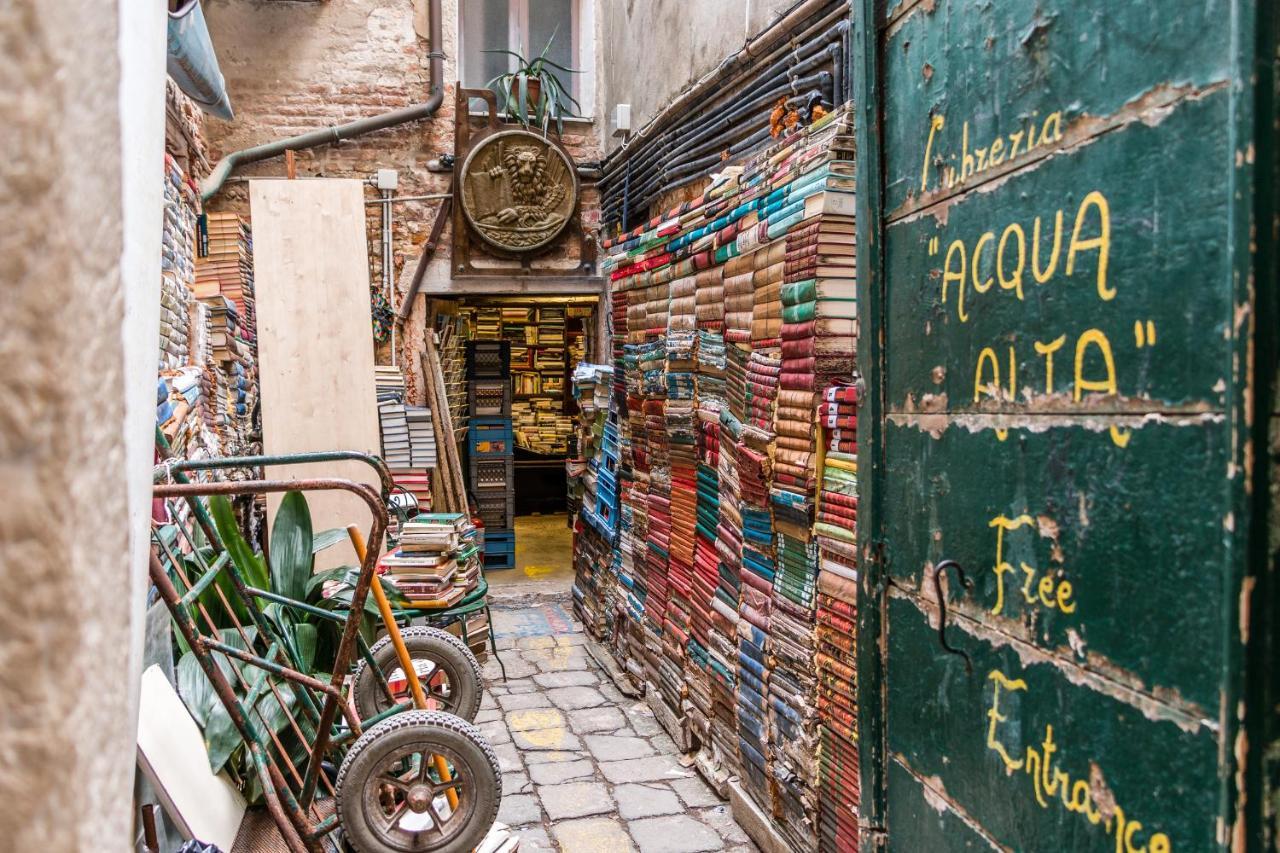 Doge'S Pantheon & St.Mark School In Hidden Venedig Exterior foto