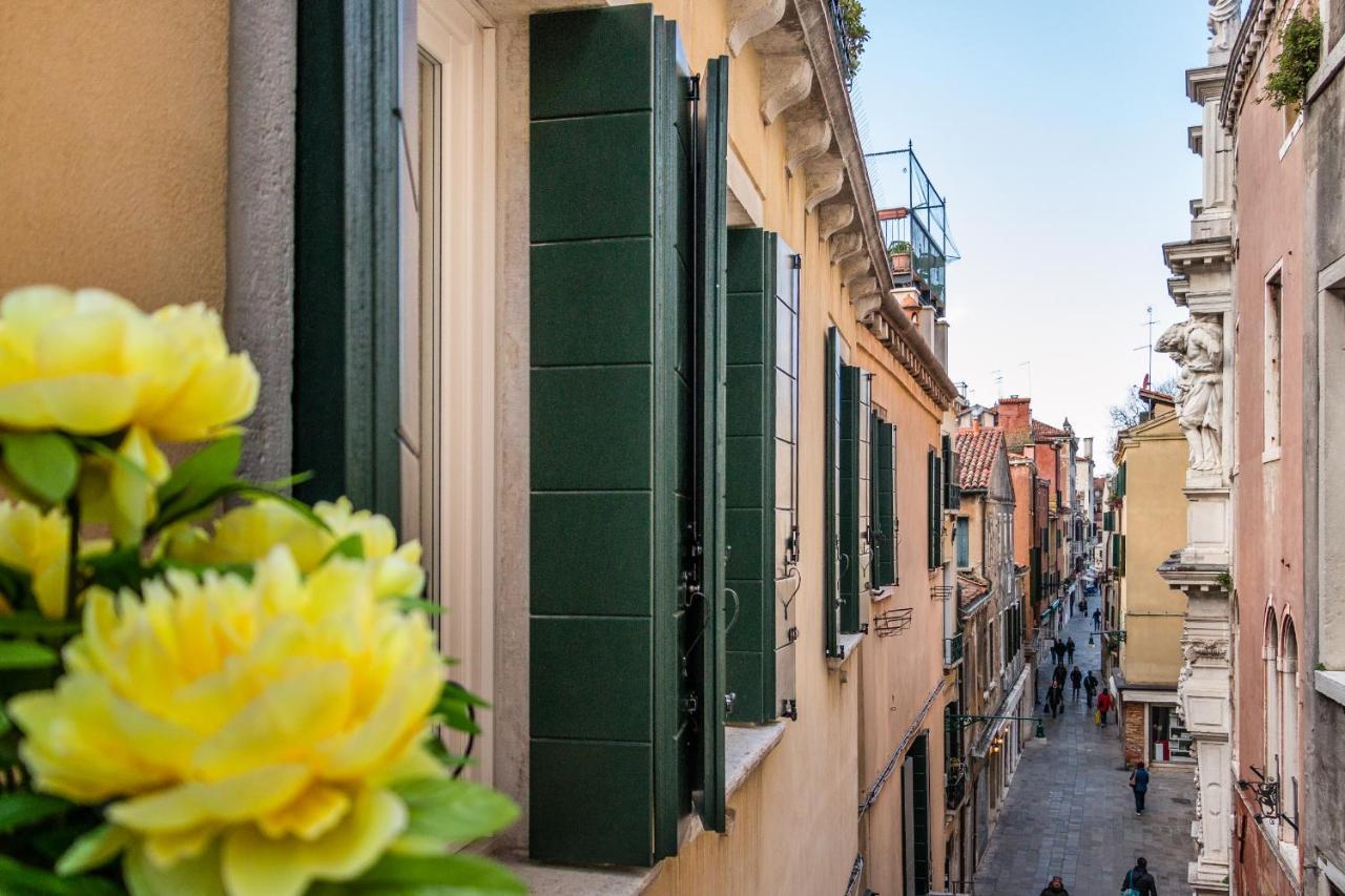Doge'S Pantheon & St.Mark School In Hidden Venedig Exterior foto