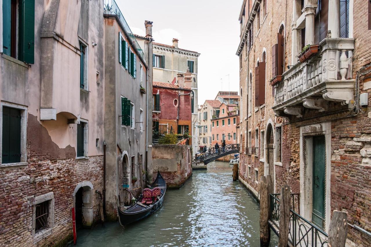 Ferienwohnung Doge'S Pantheon & St.Mark School In Hidden Venedig Exterior foto