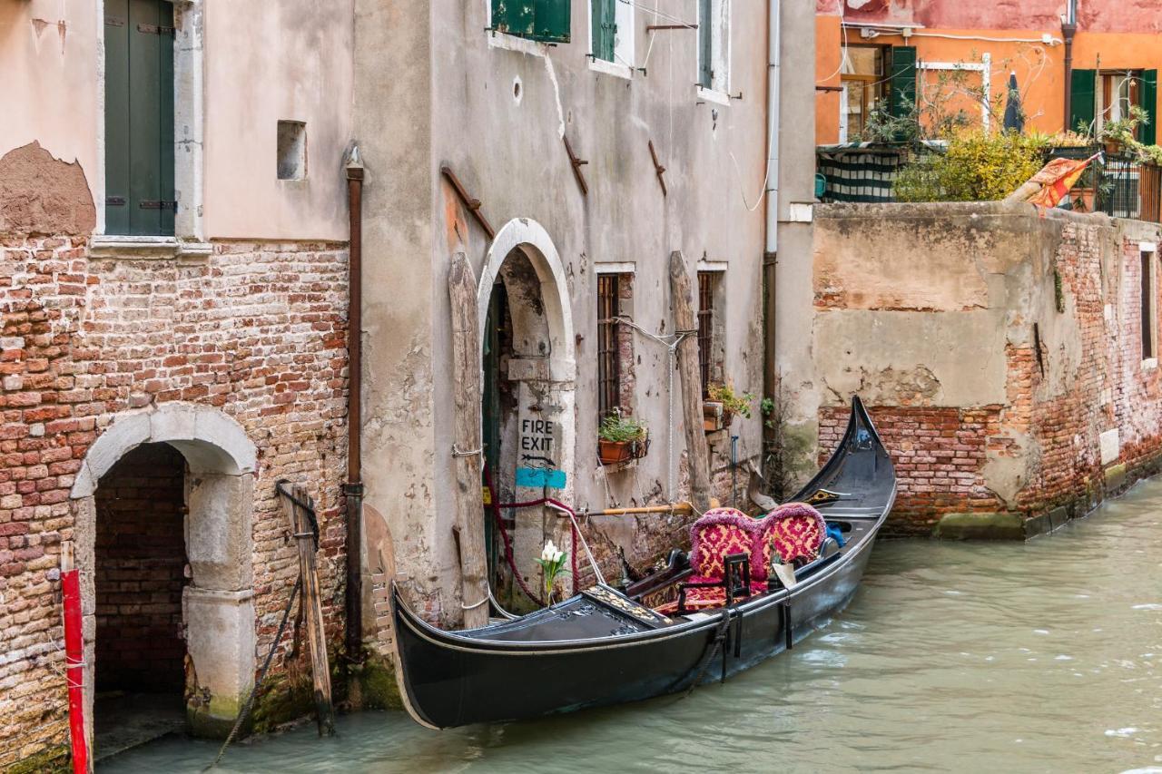 Ferienwohnung Doge'S Pantheon & St.Mark School In Hidden Venedig Exterior foto