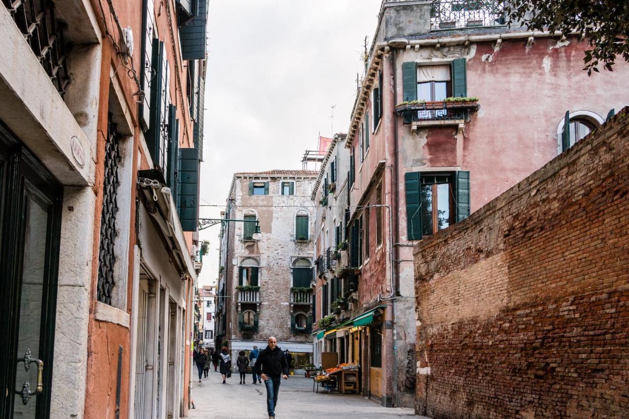 Ferienwohnung Doge'S Pantheon & St.Mark School In Hidden Venedig Exterior foto